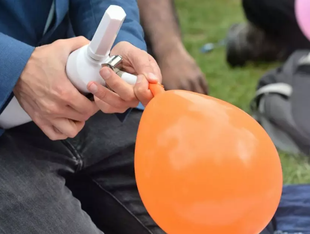 lustgas fastgas ballonger gaskungen utkörning hemkörning billigt